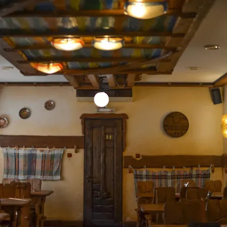 газдівська Hotel *